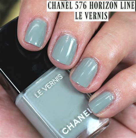 Chanel Le Vernis Horizon Line 